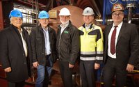 Feierstunde am Kessel 15, der die Druckprobe bestanden hat